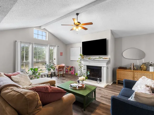 2432 Ensenada Ln, Fort Worth, TX 76108