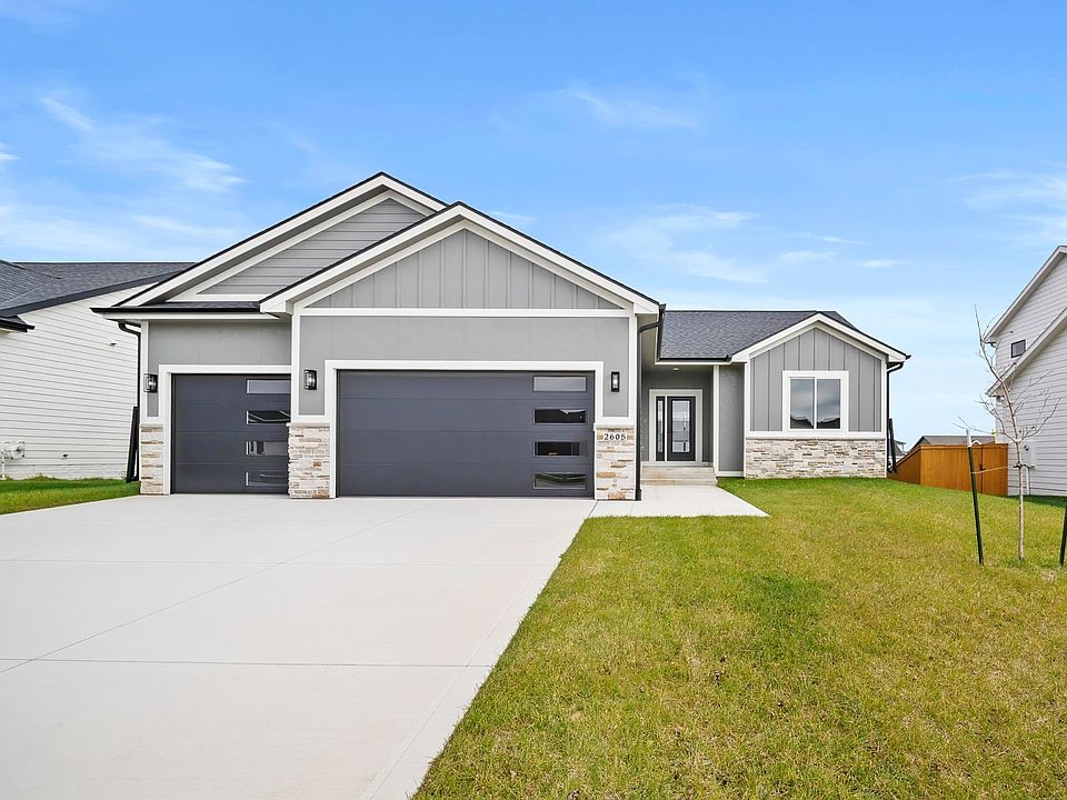 1st image of 2605 Serenity Dr