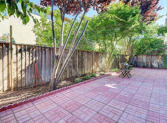 4th image of 2911 Rubino Cir