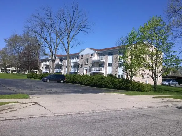 1035 Chester Rd #Princess, Lansing, MI 48912