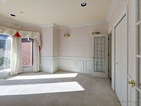 3rd image of 17549 SW Kemmer View Ct