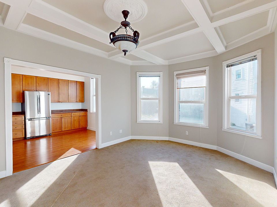 1st image of 28 Landers St