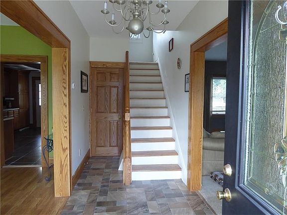 5th image of 211 E Euclid Ave