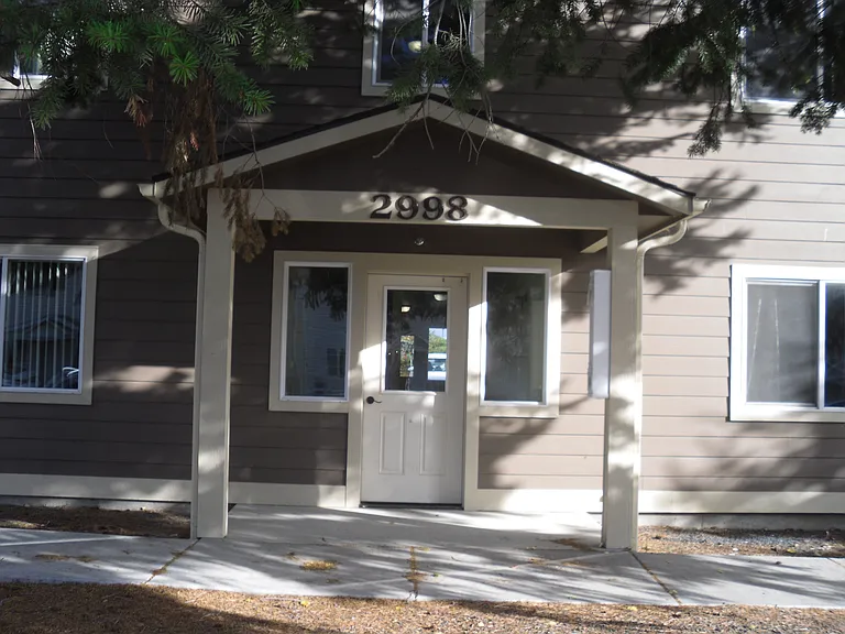 1005 Apex Ln #4 — Photo 1