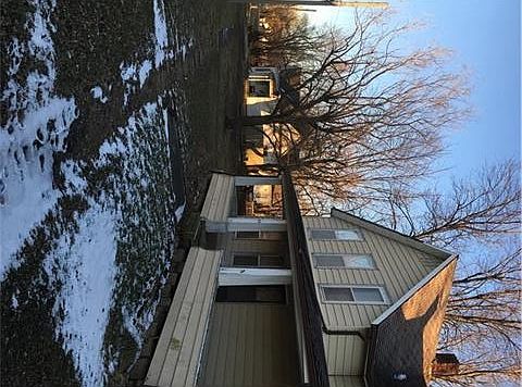 2nd image of 414 E 3rd St