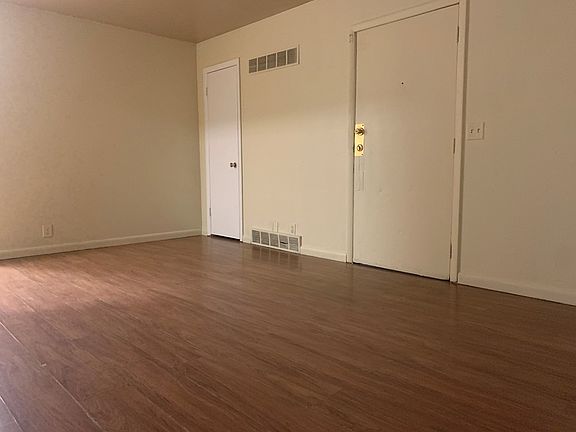 2nd image of 2537 S Lake Park Cir APT 3