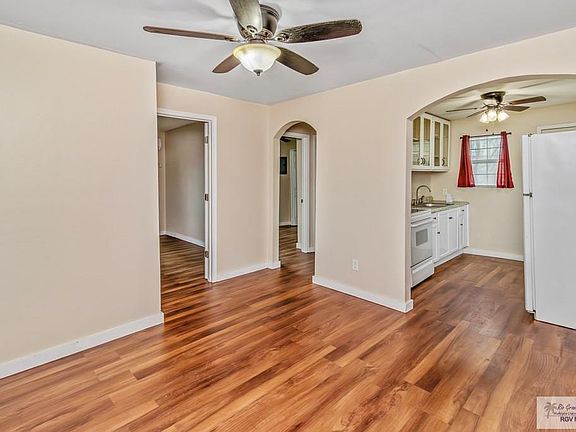 3rd image of 270 Julian St