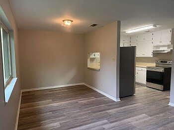 2nd image of 1407 N Crockett St #1407