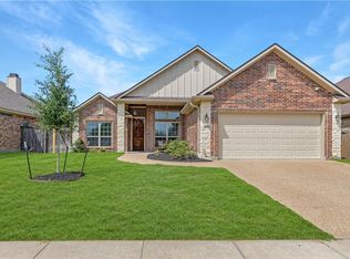 15613 Shady Brook Ln, College Station, TX 77845