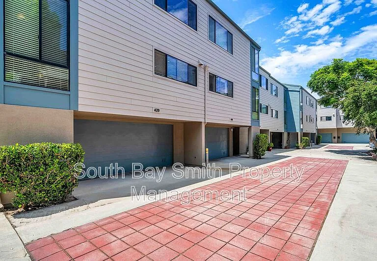 420 Palos Verdes Blvd — Photo 35