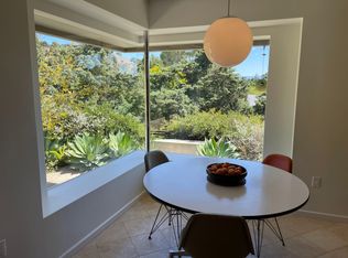 16100 Meadowcrest Rd, Sherman Oaks, CA 91403