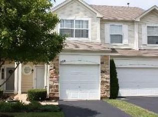 1869 Misty Ridge Ln, Aurora, IL 60503