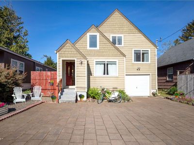 211 SE Oar Ave, Lincoln City, OR, 97367