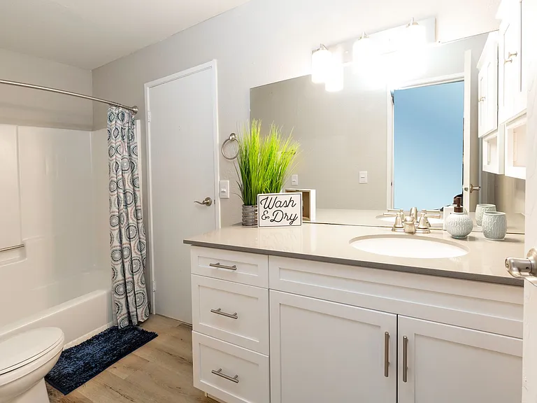 Brighton Place Apartments — Photo 10