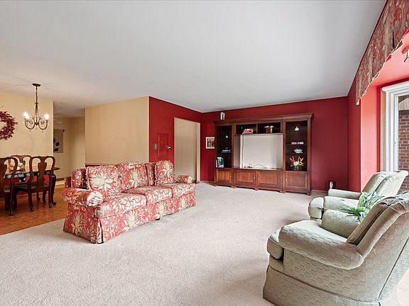 4th image of 300 Thames Pkwy APT 3F