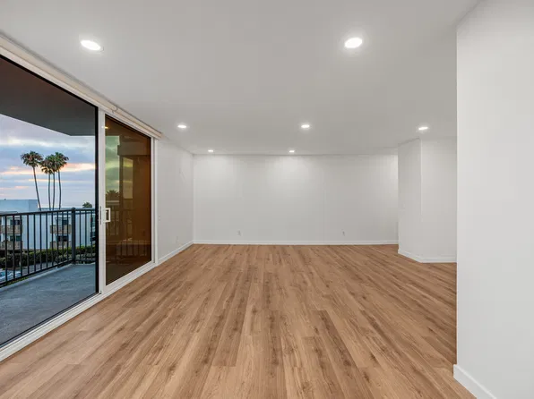 424 Stratford Ct Unit A21, Del Mar, CA 92014