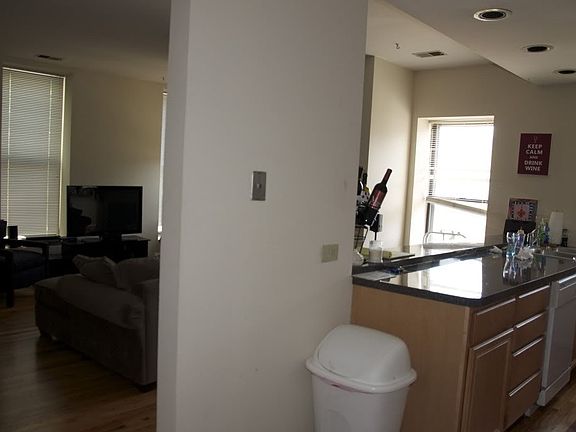 2nd image of 3053 N Sheffield Ave #3C
