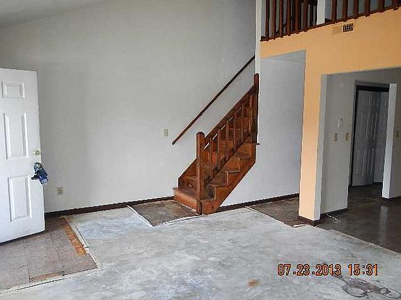4th image of 808 Wickford Dr