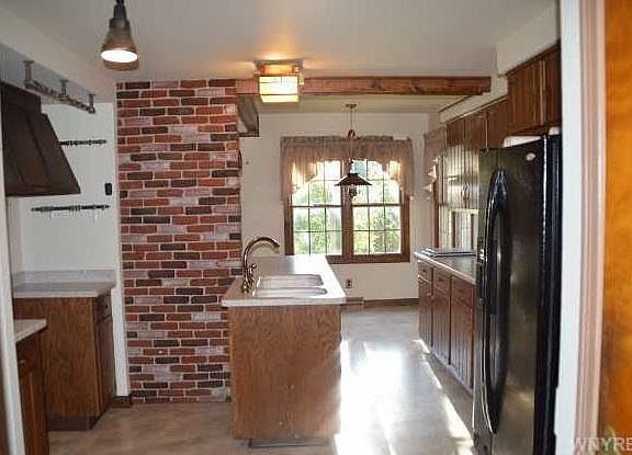 5th image of 4760 Bickert Dr
