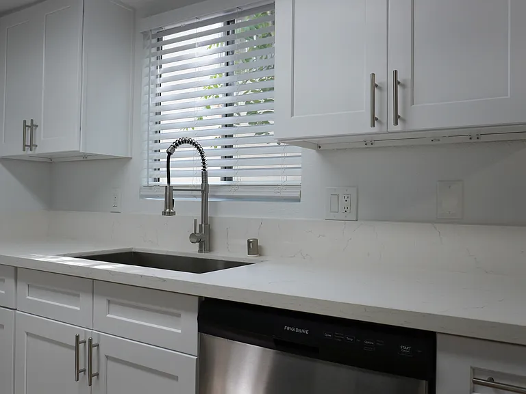 4331 Ventura Canyon Ave #5 — Photo 4