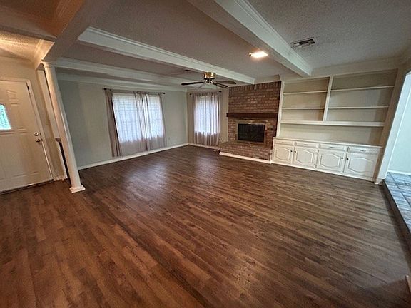 4th image of 732 Ivy Ann Dr