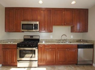 605 S Wickham Rd, Baltimore, MD 21229