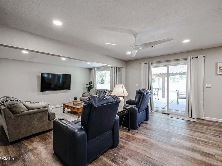 9107 E Fairway Blvd — Photo 7