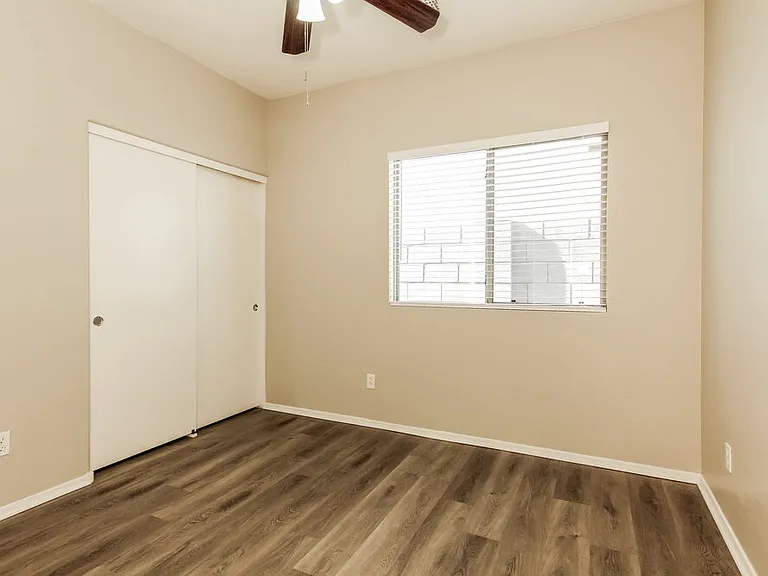 1809 W Dugan Dr — Photo 11