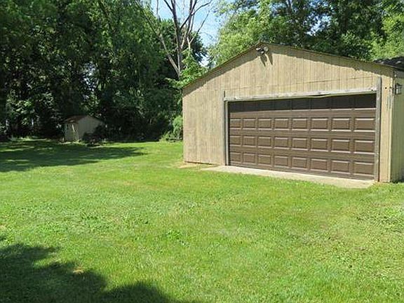 4th image of 6367 Barker Dr