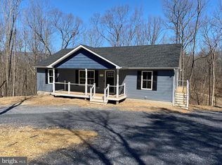 256 Roundtop Ln, Berkeley Springs, WV
