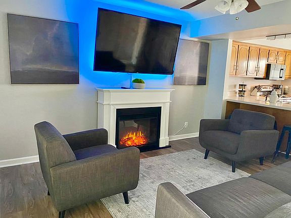 3rd image of 271 Timber Court Dr APT C