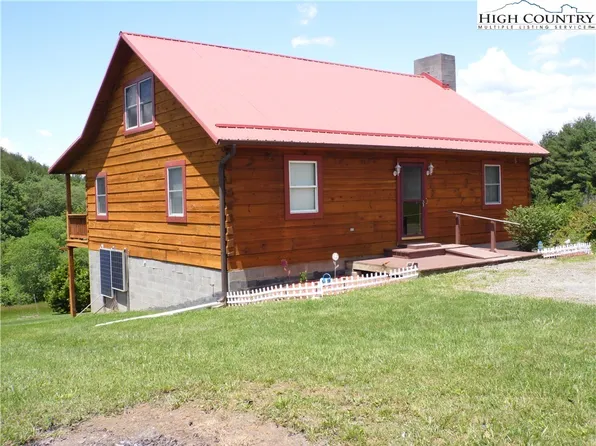 10152 NC Highway 18 North, Ennice, NC 28623
