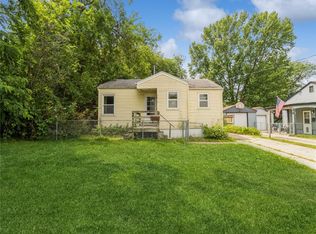 6010 Hickman Rd, Des Moines, IA 50322
