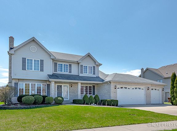 2nd image of 8513 Mason Ln