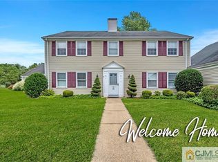 167 Portland Ln, Monroe Township, NJ 08831