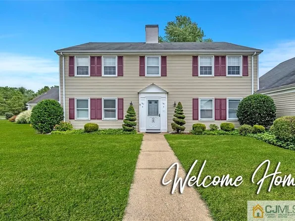 167 Portland Ln, Monroe Township, NJ 08831