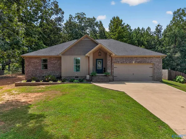 140 Windy Hill Rd, Rainbow City, AL 35906