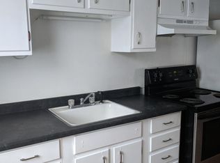 618 19th St #2, Watervliet, NY 12189