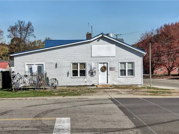 4361 W State St, New Philadelphia, OH 44663