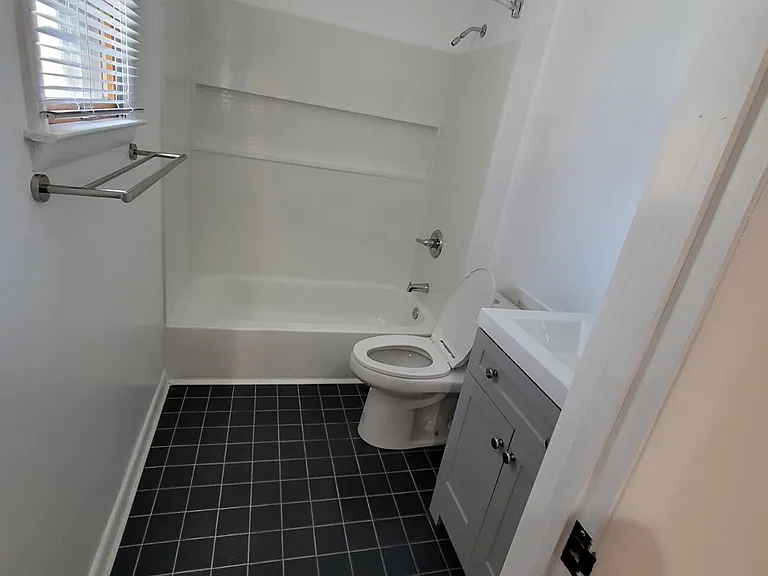 726 S 8th St #3 — Photo 9