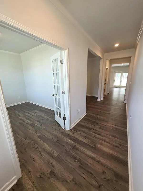 4 bed, 2.5 bath, 3104 sqft, $3,000 — Photo 2