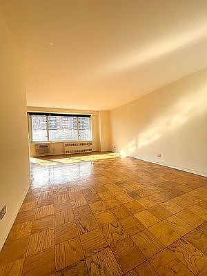 5th image of 392 Central Park W APT 14M
