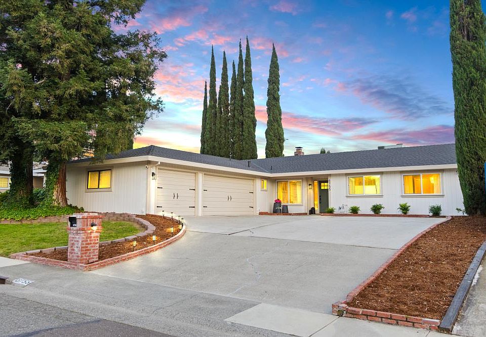 1st image of 6755 Connemara Cir