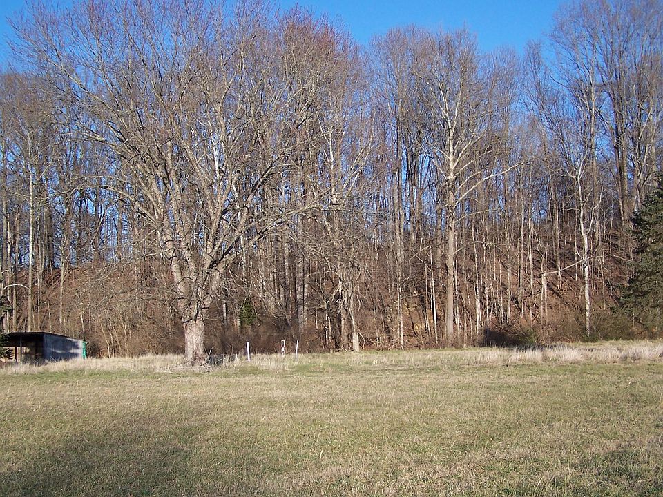 1st image of 77 Motts Hill Ln