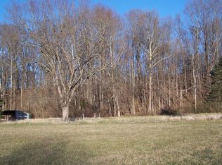 77 Motts Hill Ln, Troutville, VA 24175