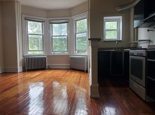 4211 Pine St APT 2R, Philadelphia, PA 19104