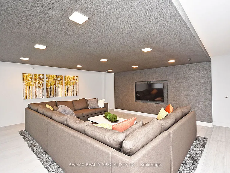3170 Erin Mills Pkwy #131 — Photo 27