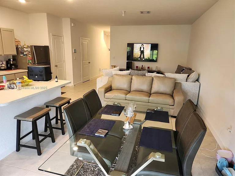 880 NW 3rd Way #880 — Photo 23