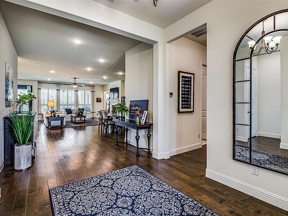 5th image of 3009 Barefoot Ln
