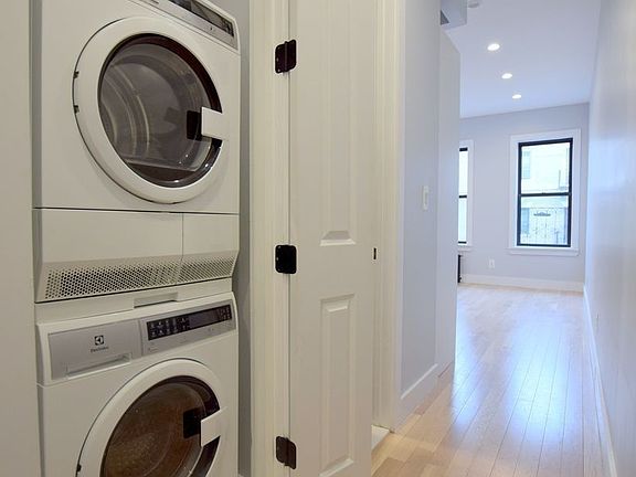 5th image of 526 W 139th St #A21